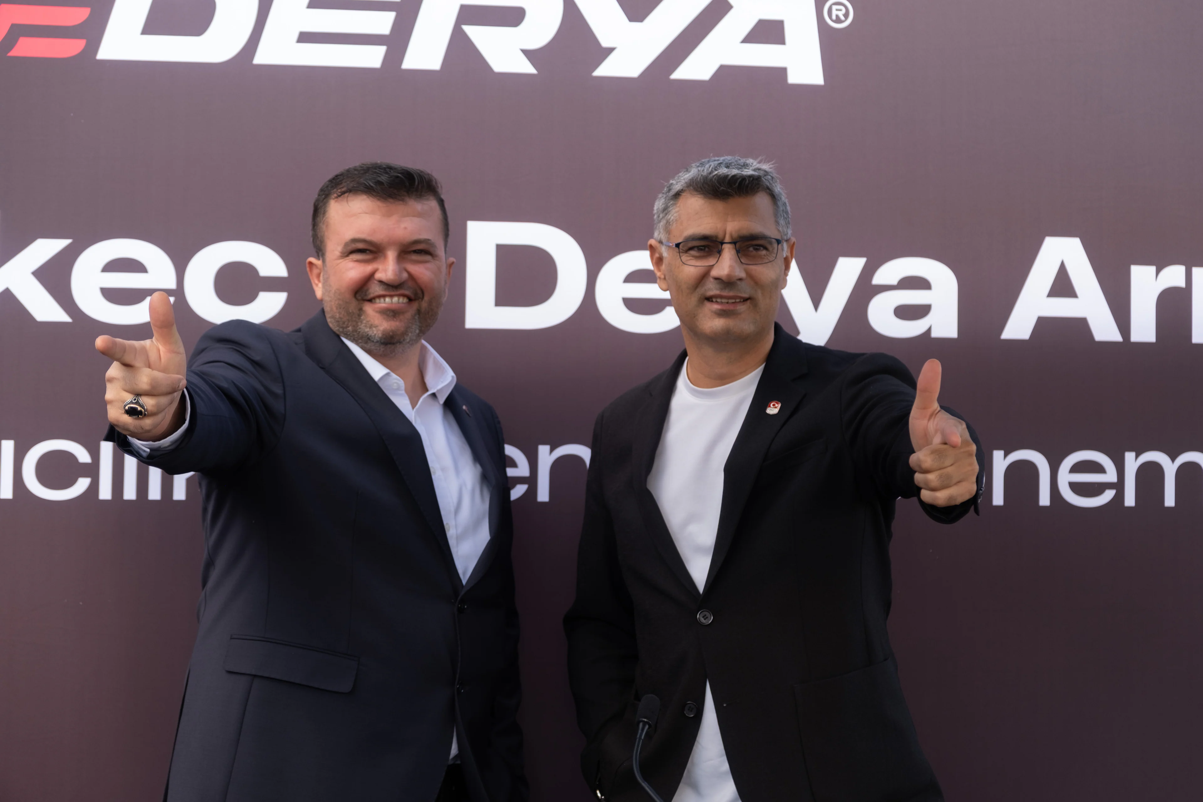 Derya Arms × Yusuf Dikeç — 2. fotoğraf